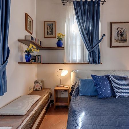 Casa Vacanze Rondini Blu Монтеспертоли Экстерьер фото