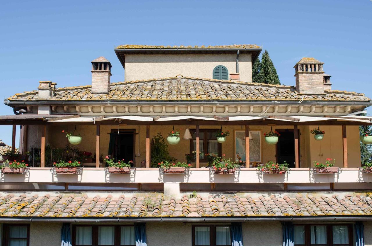 Casa Vacanze Rondini Blu Монтеспертоли Экстерьер фото