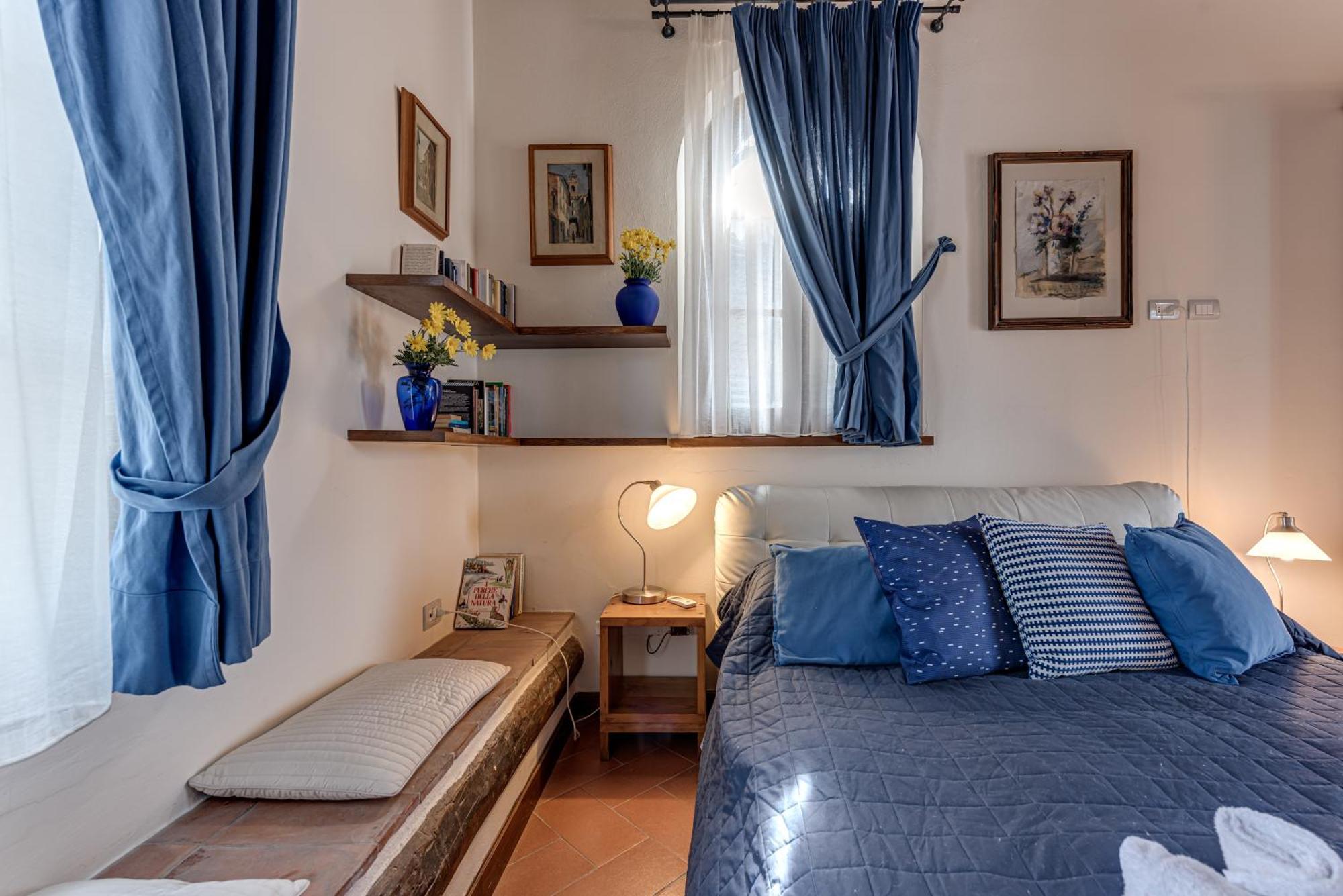 Casa Vacanze Rondini Blu Монтеспертоли Экстерьер фото