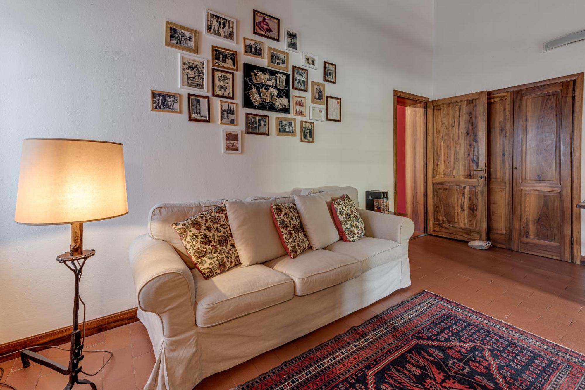 Casa Vacanze Rondini Blu Монтеспертоли Экстерьер фото