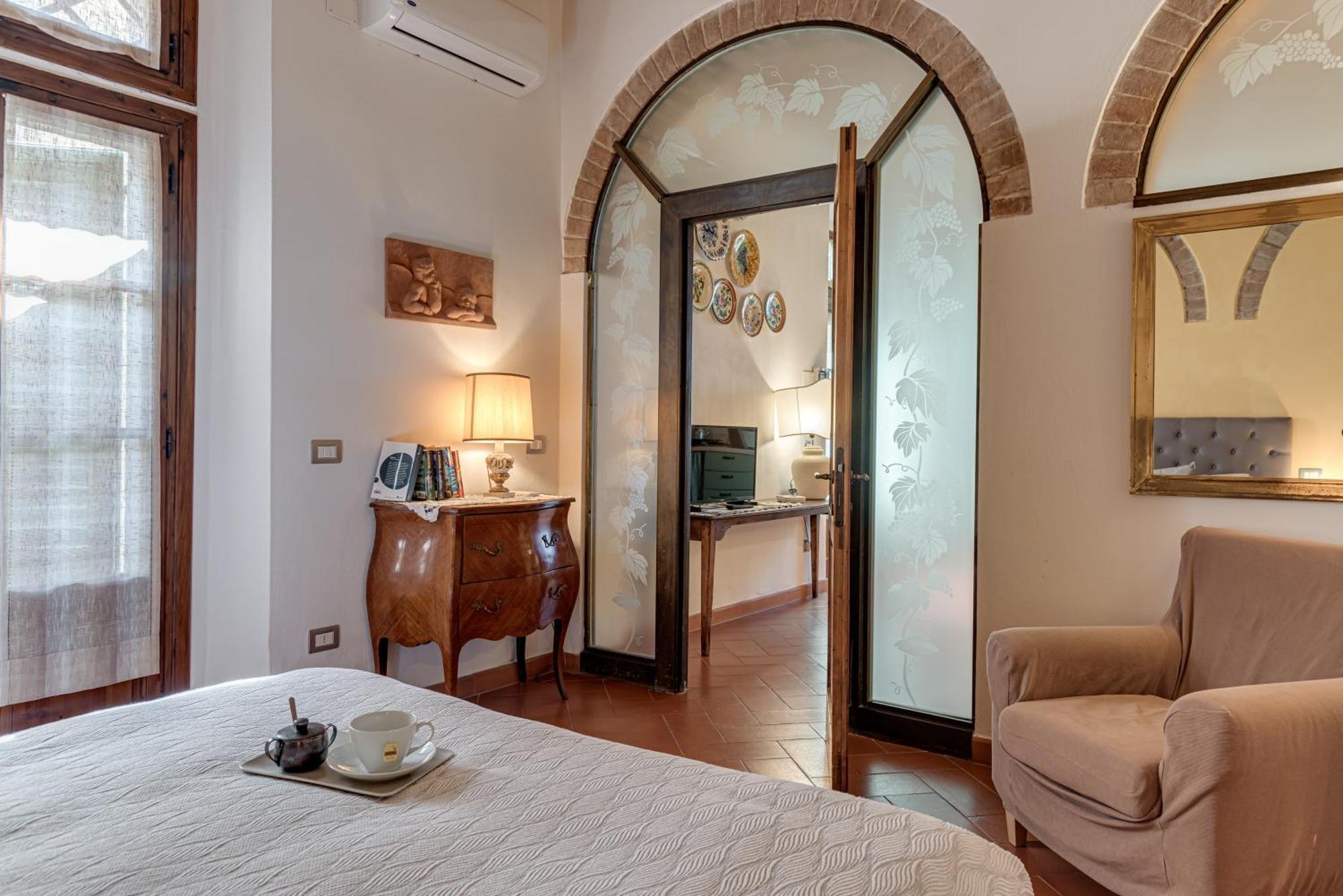 Casa Vacanze Rondini Blu Монтеспертоли Экстерьер фото